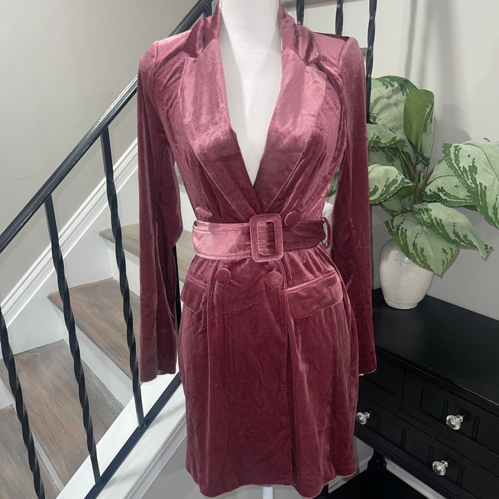 MAUVE VELVET MINI WIDE BELT BLAZER DRESS SIZE MEDIUM NEW WITH TAGS NEVER WORN
